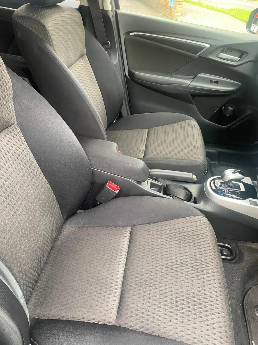 Honda Fit 2017 - Image 3