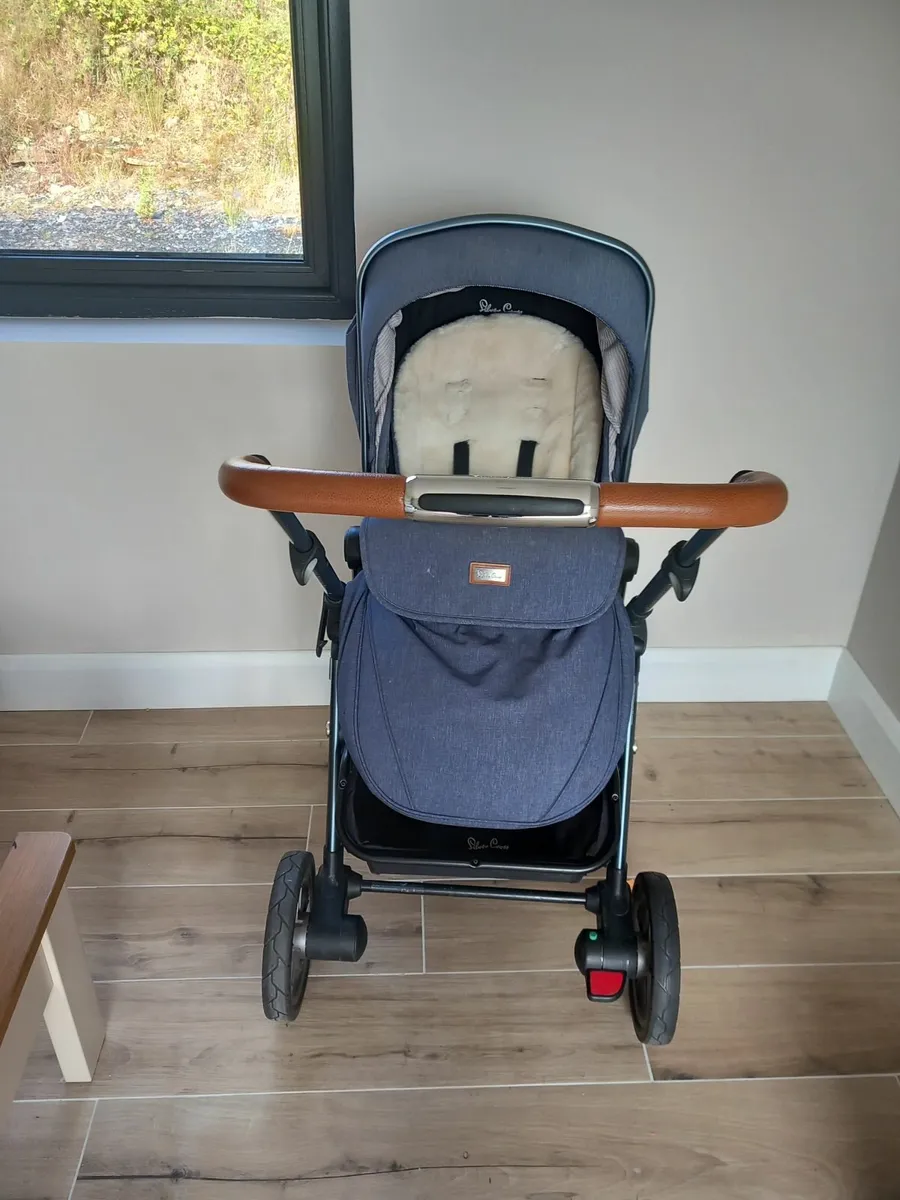 Sliver Cross Special Edition pram - Image 3
