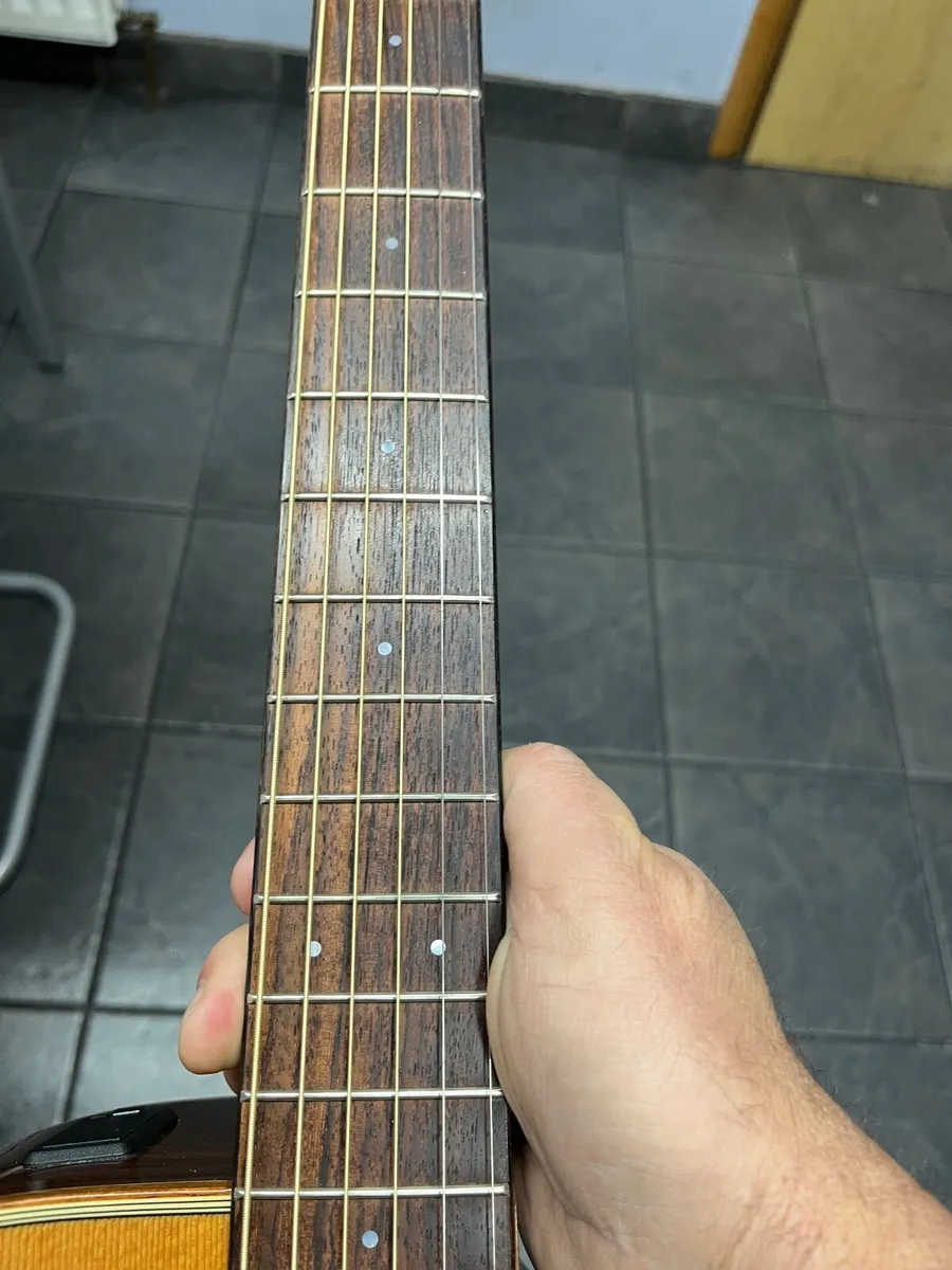 Yamaha A1R Electro acoustic guitar - Image 3