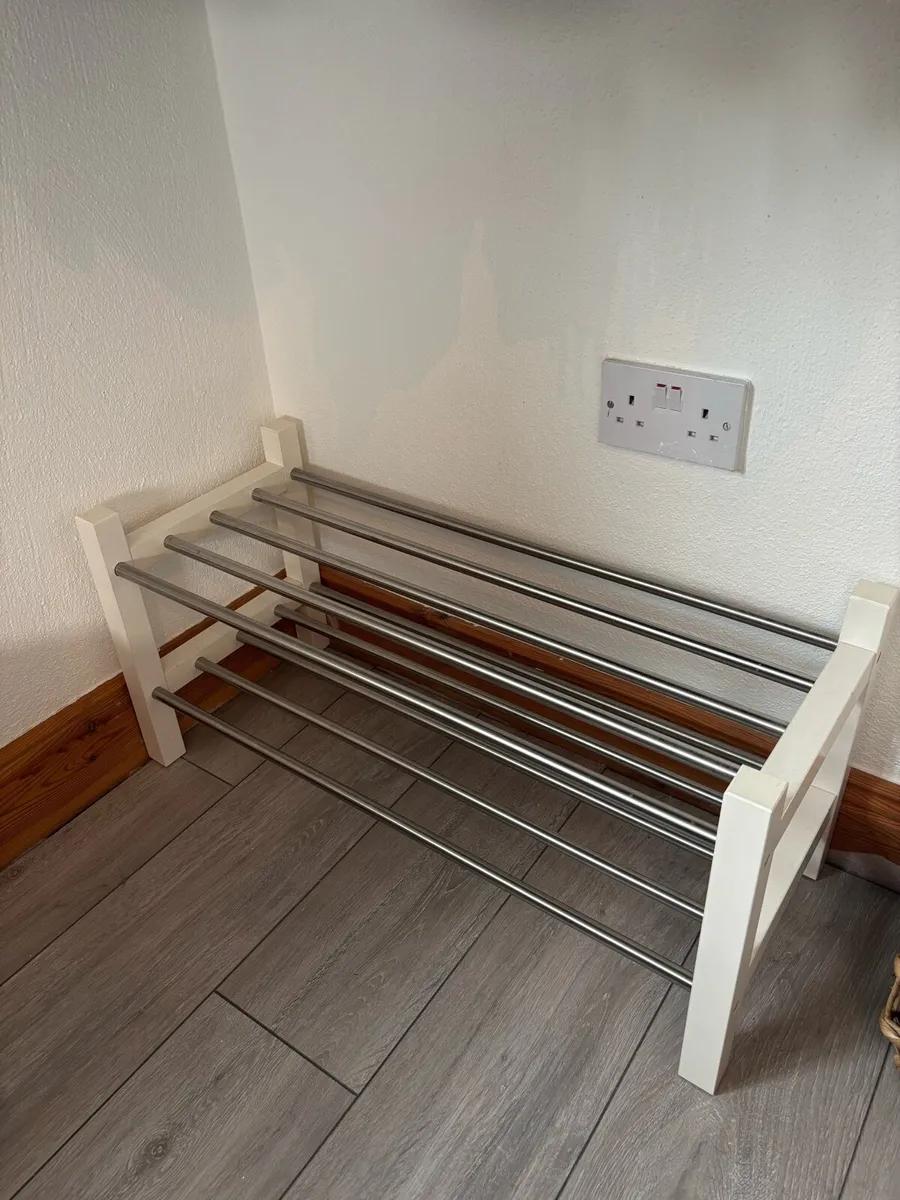 Shoe rack