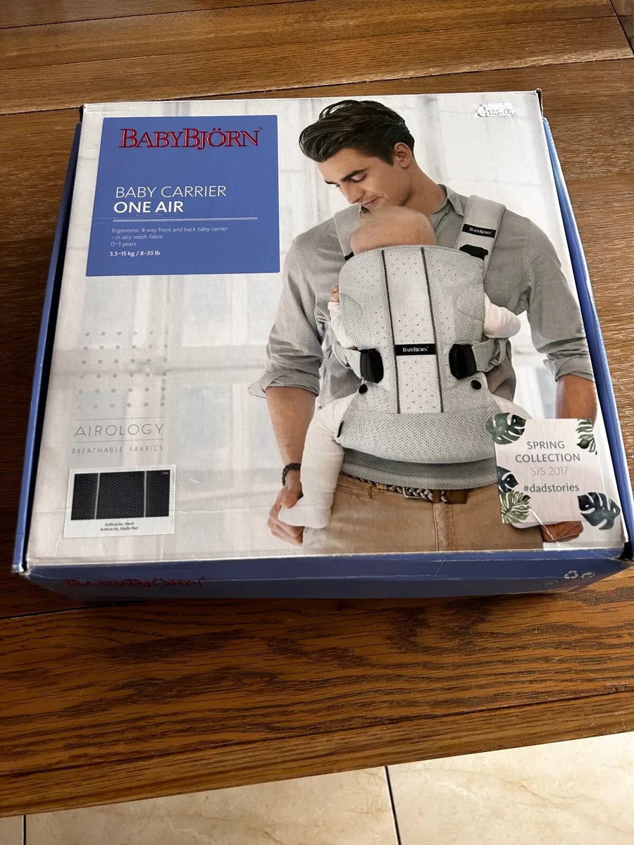 Baby carrier - Image 1