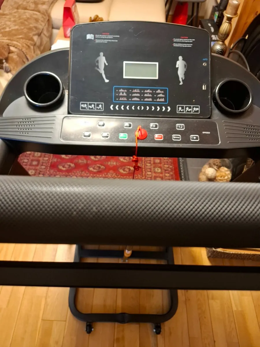 Treadmill - Image 1