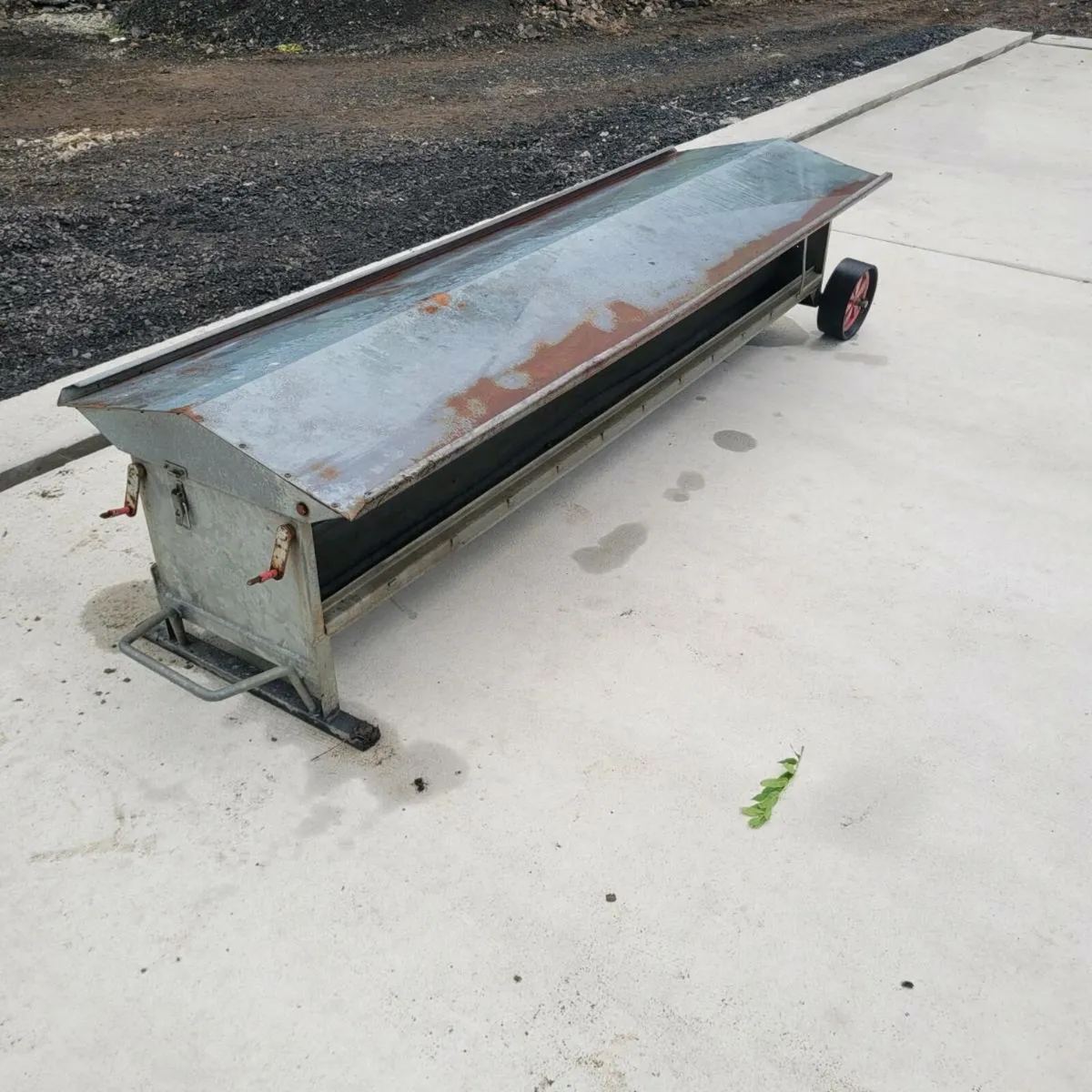 Lamb creep feeder - Image 2