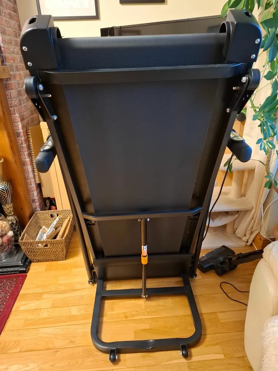Treadmill - Image 4