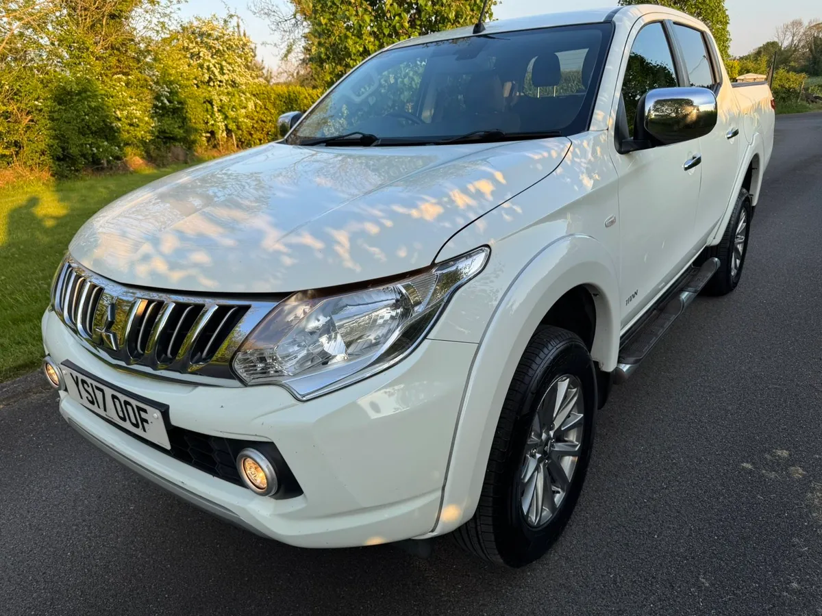Mitsubishi L200 2.4 DI-D DC Titan 4WD Euro 6 4dr - Image 4