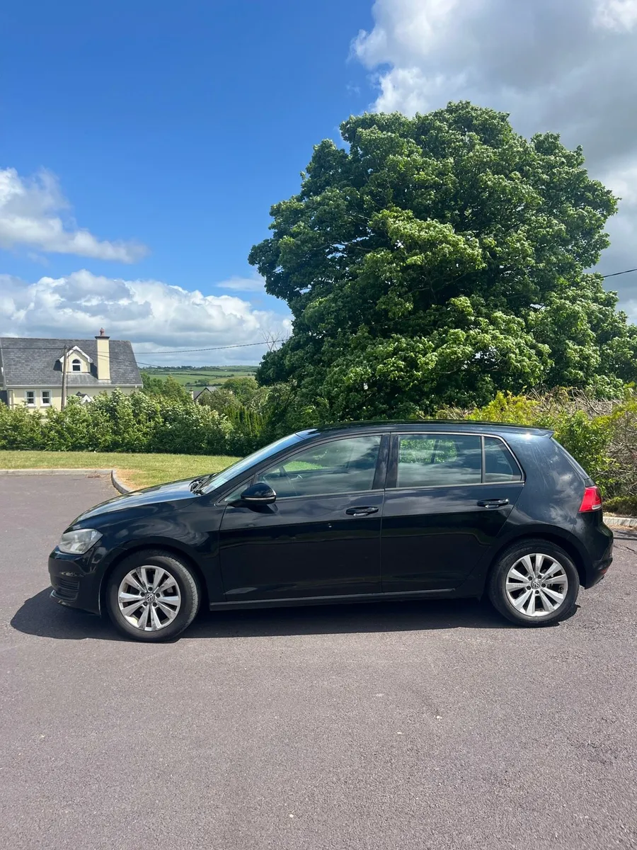 2013 Black Volkswagen Golf TDI Bluemotion - Image 3