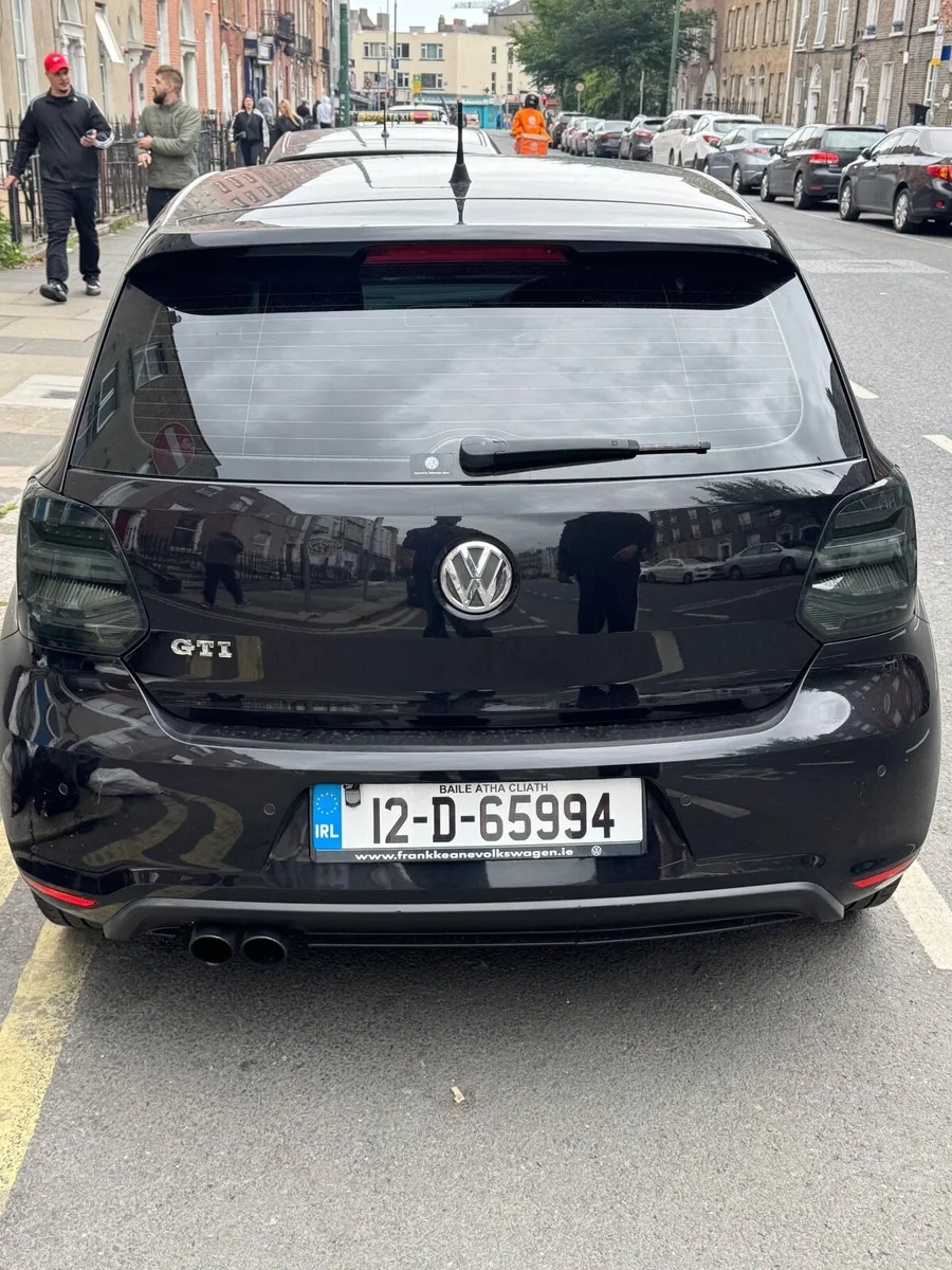 Volkswagen Polo 2012 - Image 2