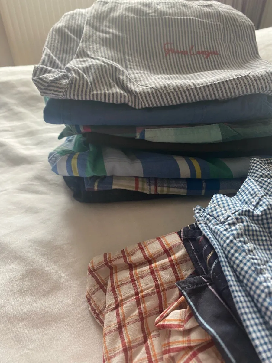 BOYS CLOTHES AGE 5-6 - Box of 63 items - Image 4