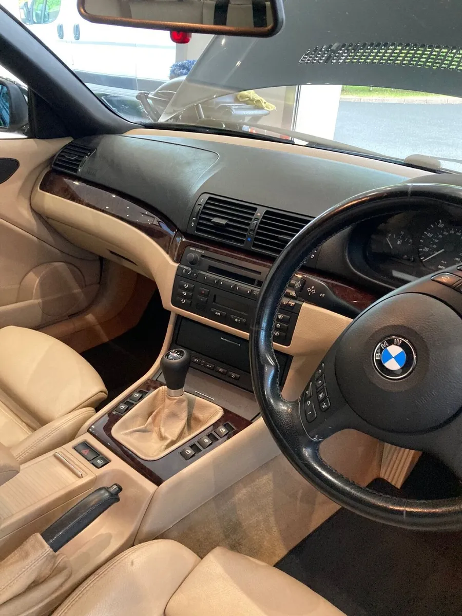 BMW 3-Series 2005 - Image 4