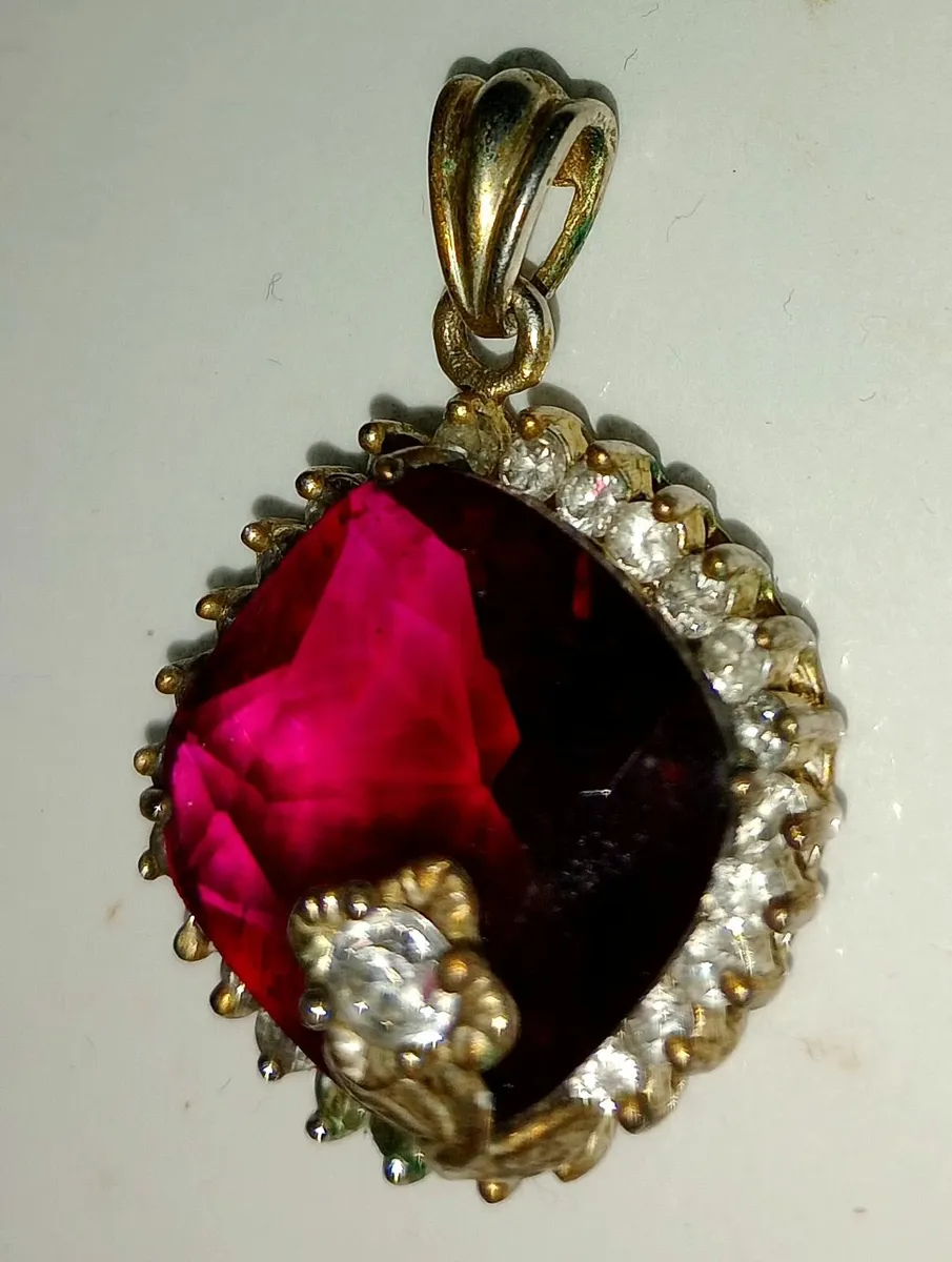Beautiful pendant - Image 3