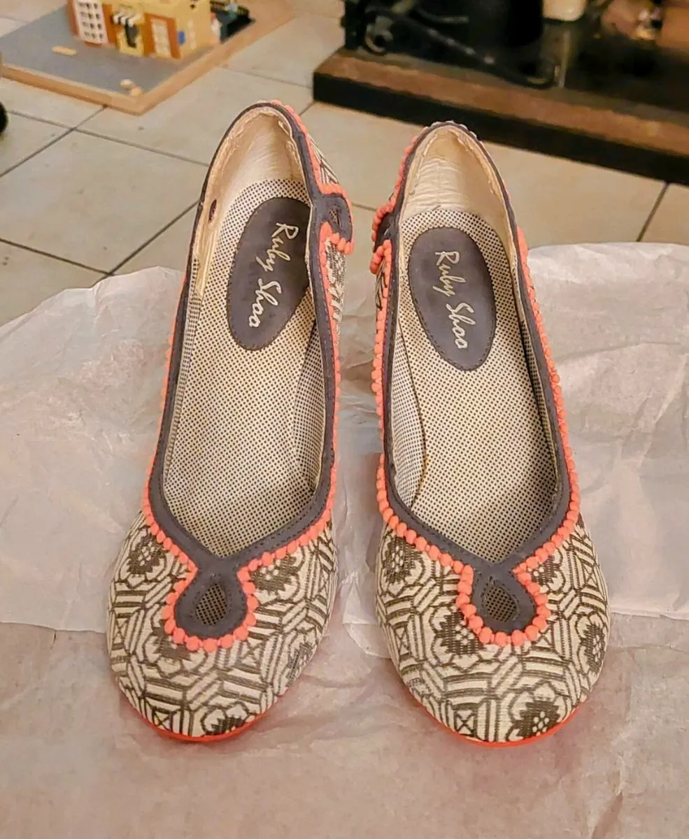 Ruby Shoo - Size 5/38. - Image 2
