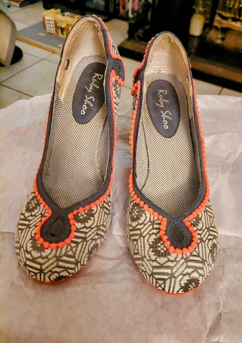 Ruby Shoo - Size 5/38. - Image 3