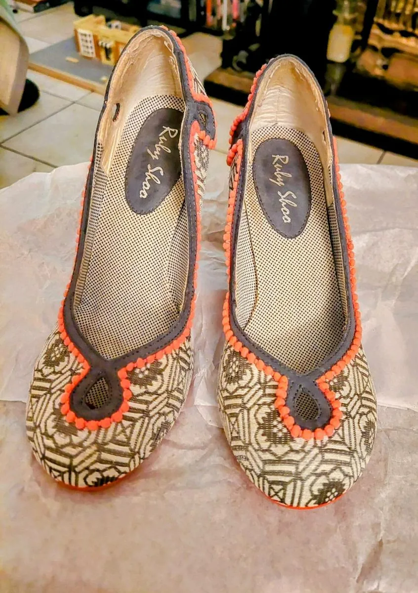 Ruby Shoo - Size 5/38. - Image 4