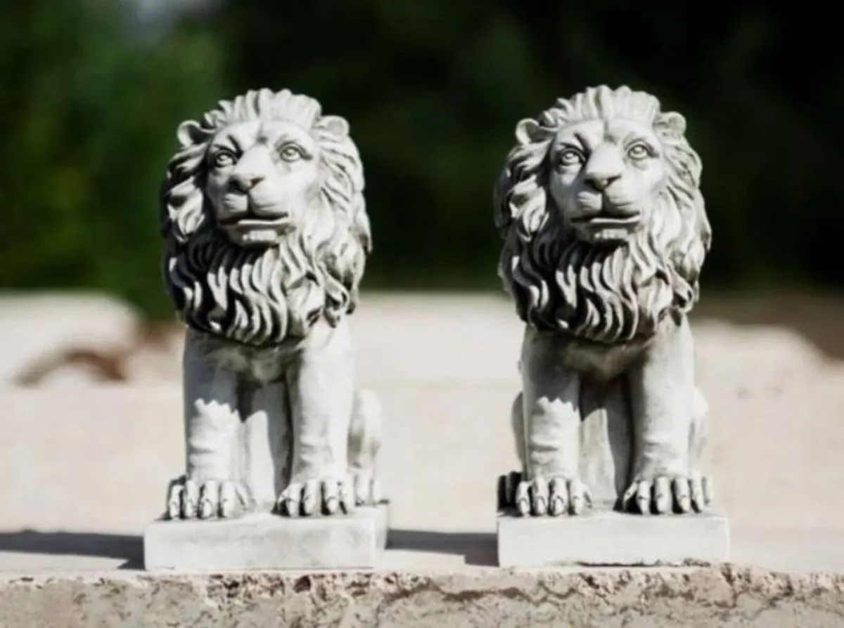 2 x Lions Garden Ornaments Stone Effect Statues 8” - Image 3