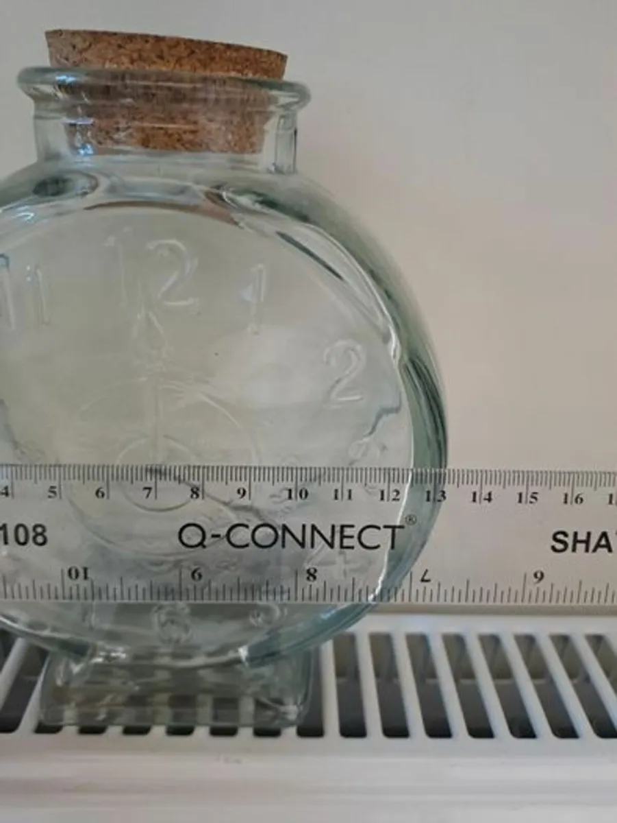 Glass container with cork lid - Image 4