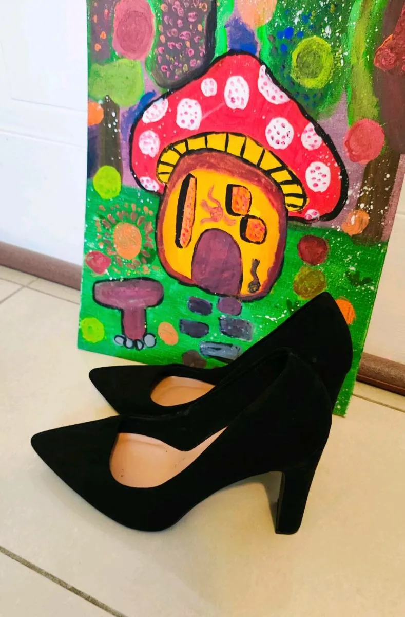 Black Suede High Heels – New Look - Image 3