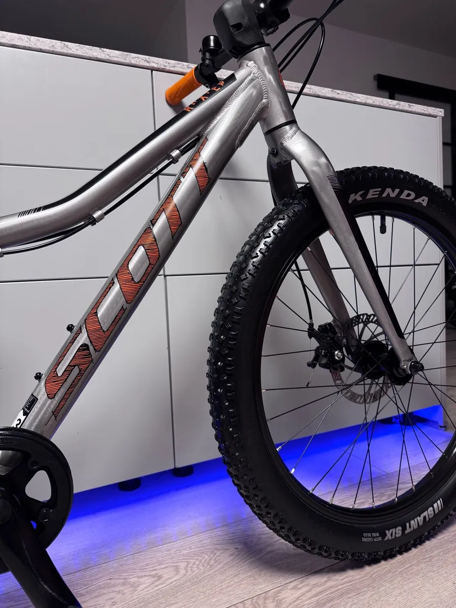 SCOTT Roxter Disc Junior Bike 24 inch - Image 3