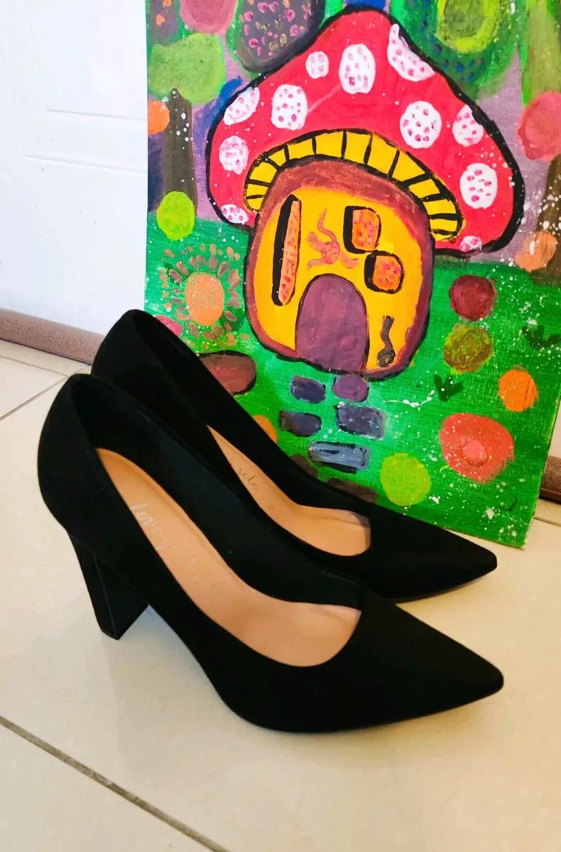 Black Suede High Heels – New Look - Image 4
