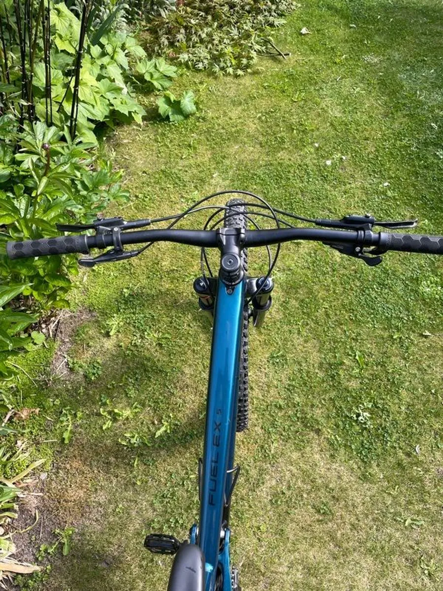 Trek Fuel EX5 - Image 2