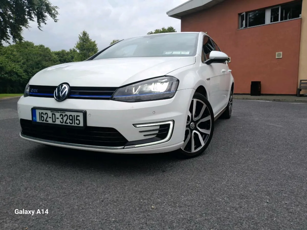 Valkswagen Golf GTE Automatic - Image 2