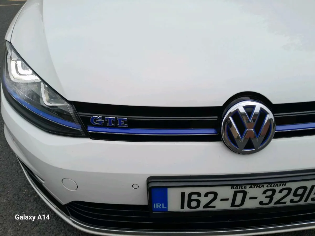 Valkswagen Golf GTE Automatic - Image 3
