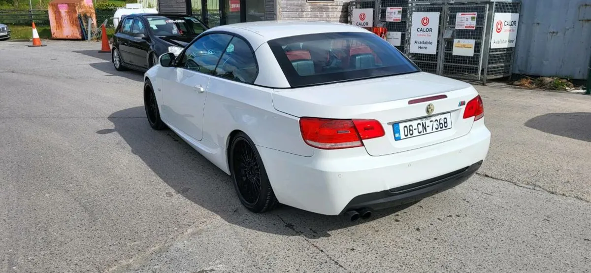 BMW 325i 3lt, 7 speed Manual - Image 3