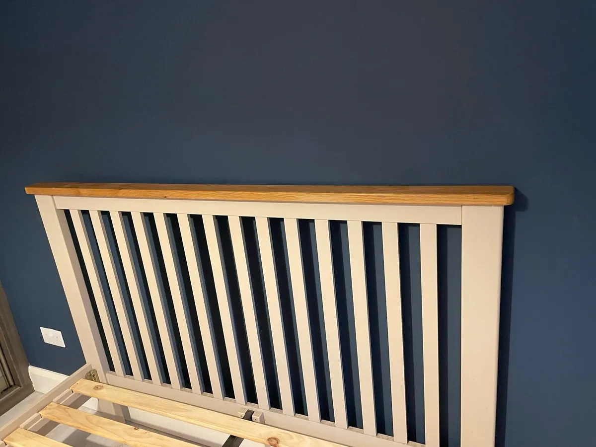 Bed - Image 2