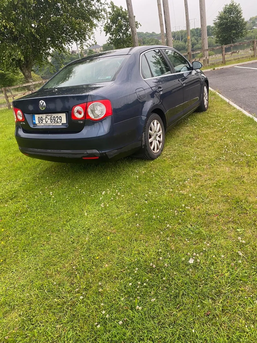 Volkswagen Jetta - Image 3