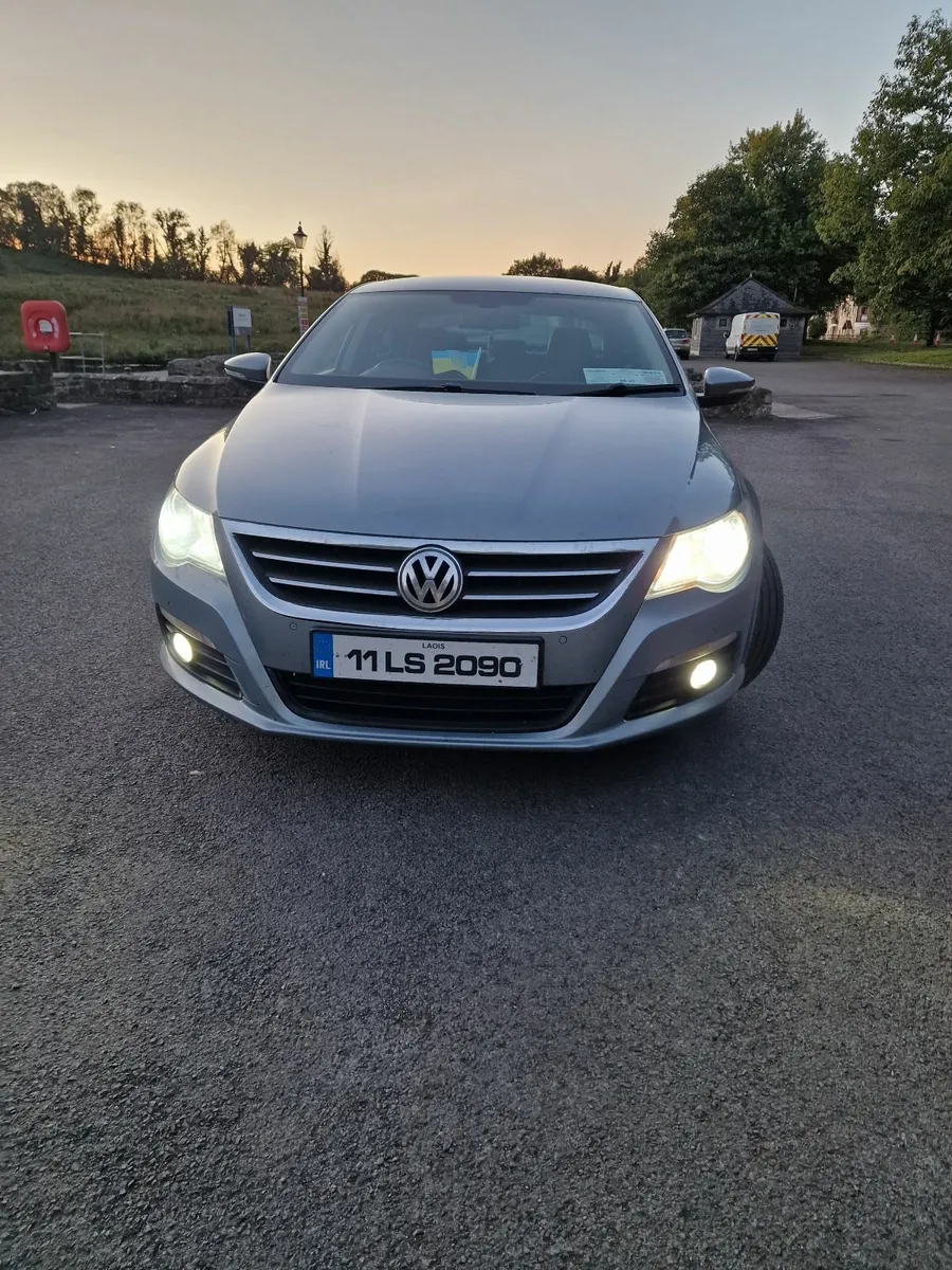 Volkswagen Passat 2011 - Image 4