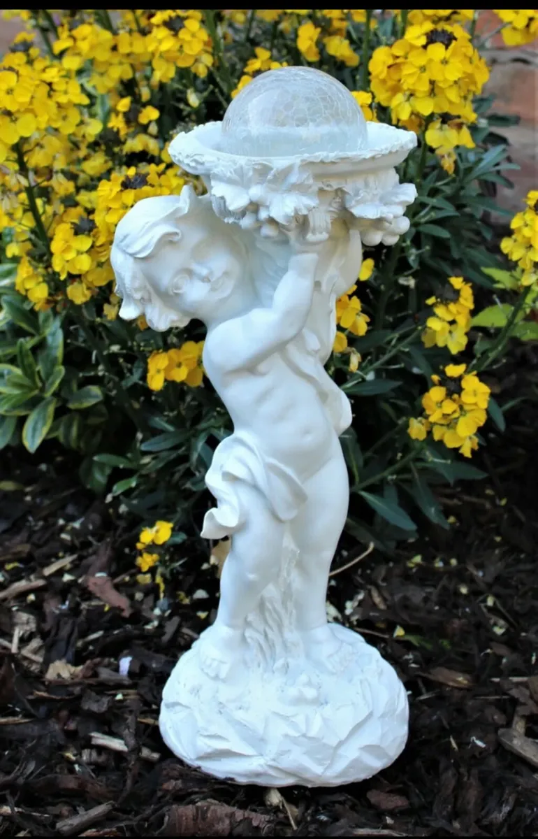 Solar Powered Garden Ornament Angel Statue NEW - Image 1