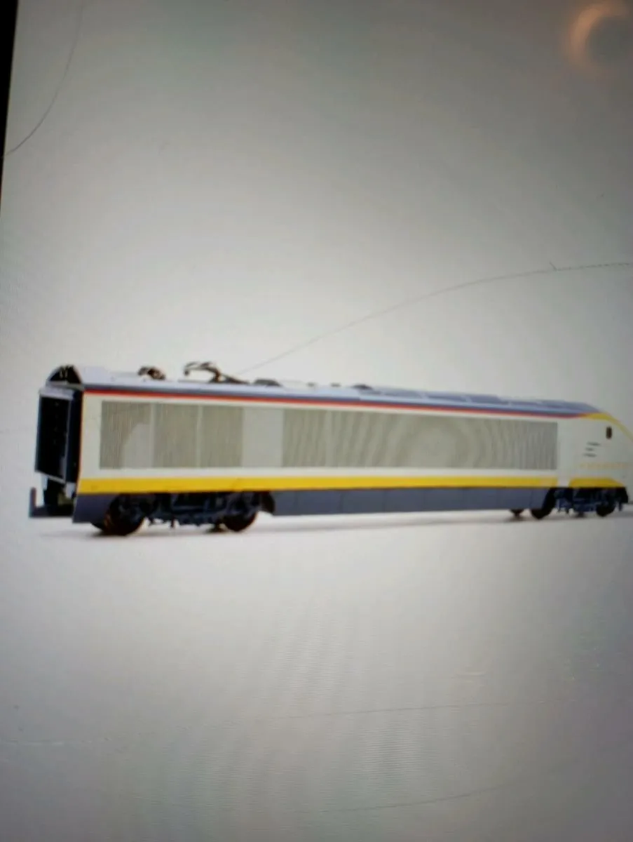 HORNBY  OO GAUGE EUROSTR CLASS 2030 4 CAR SET - Image 3