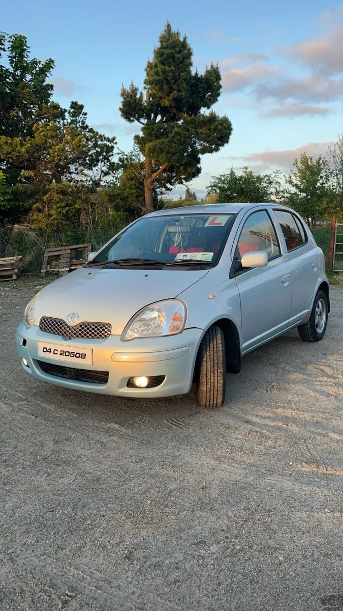 Toyota Yaris 2004 - Image 1