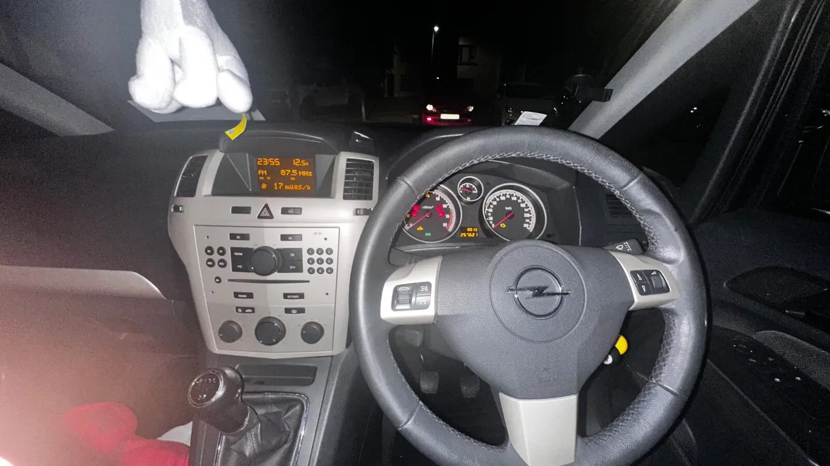 Opel Zafira 2008 - Image 3