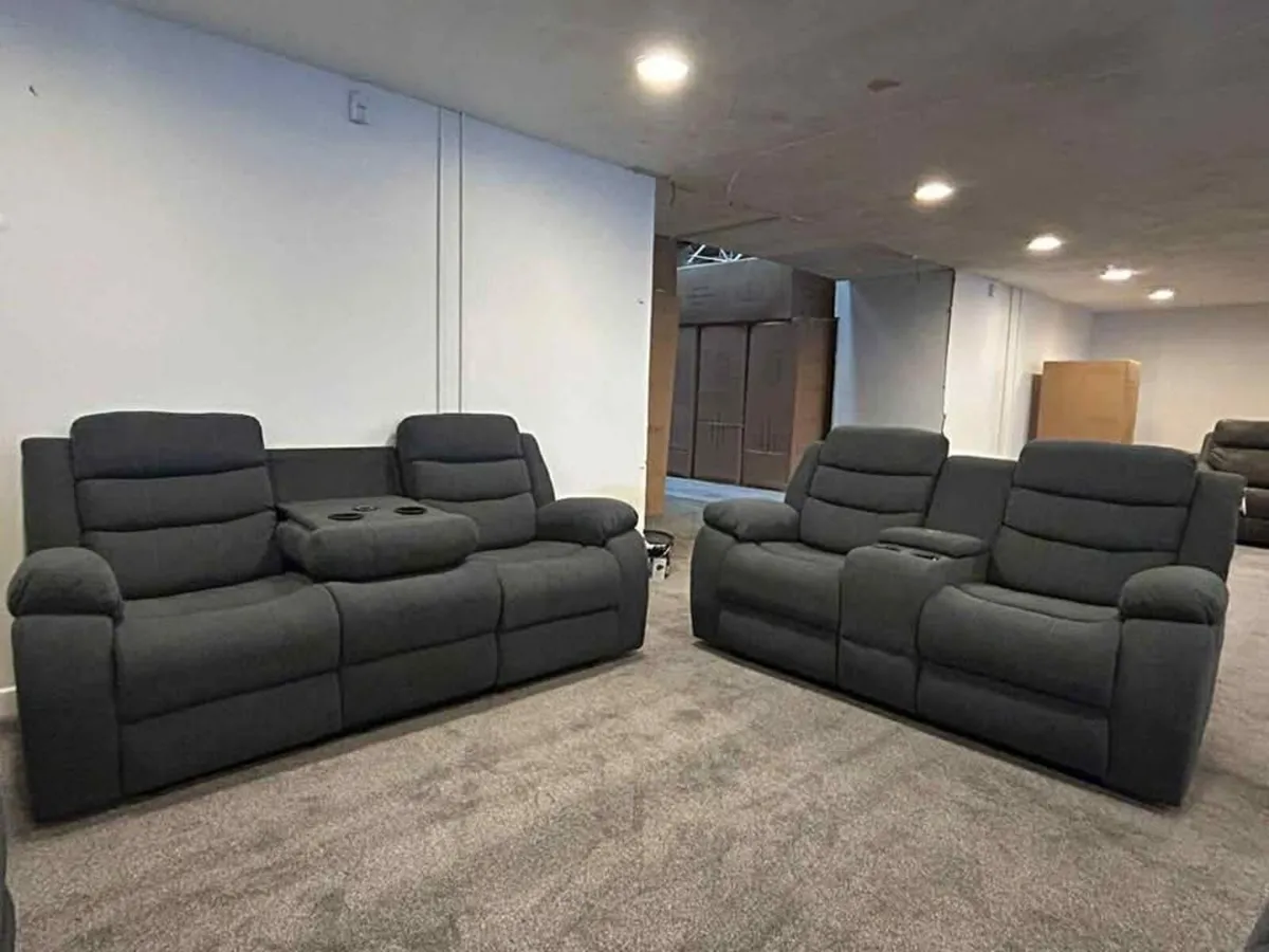 Brand New 3+2 Vancouver Sofas Now Available - Image 4