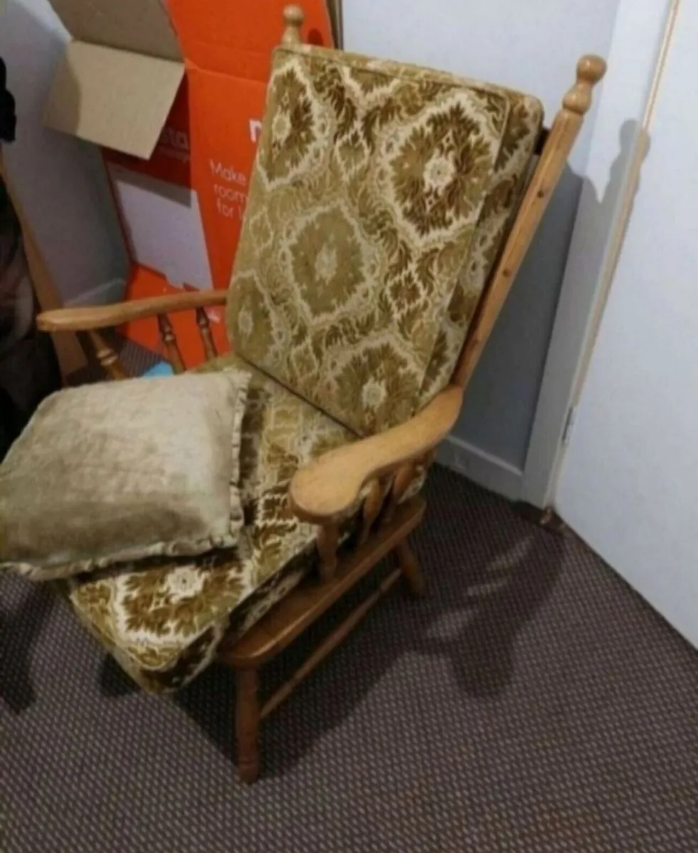 Chair Wooden - Image 2