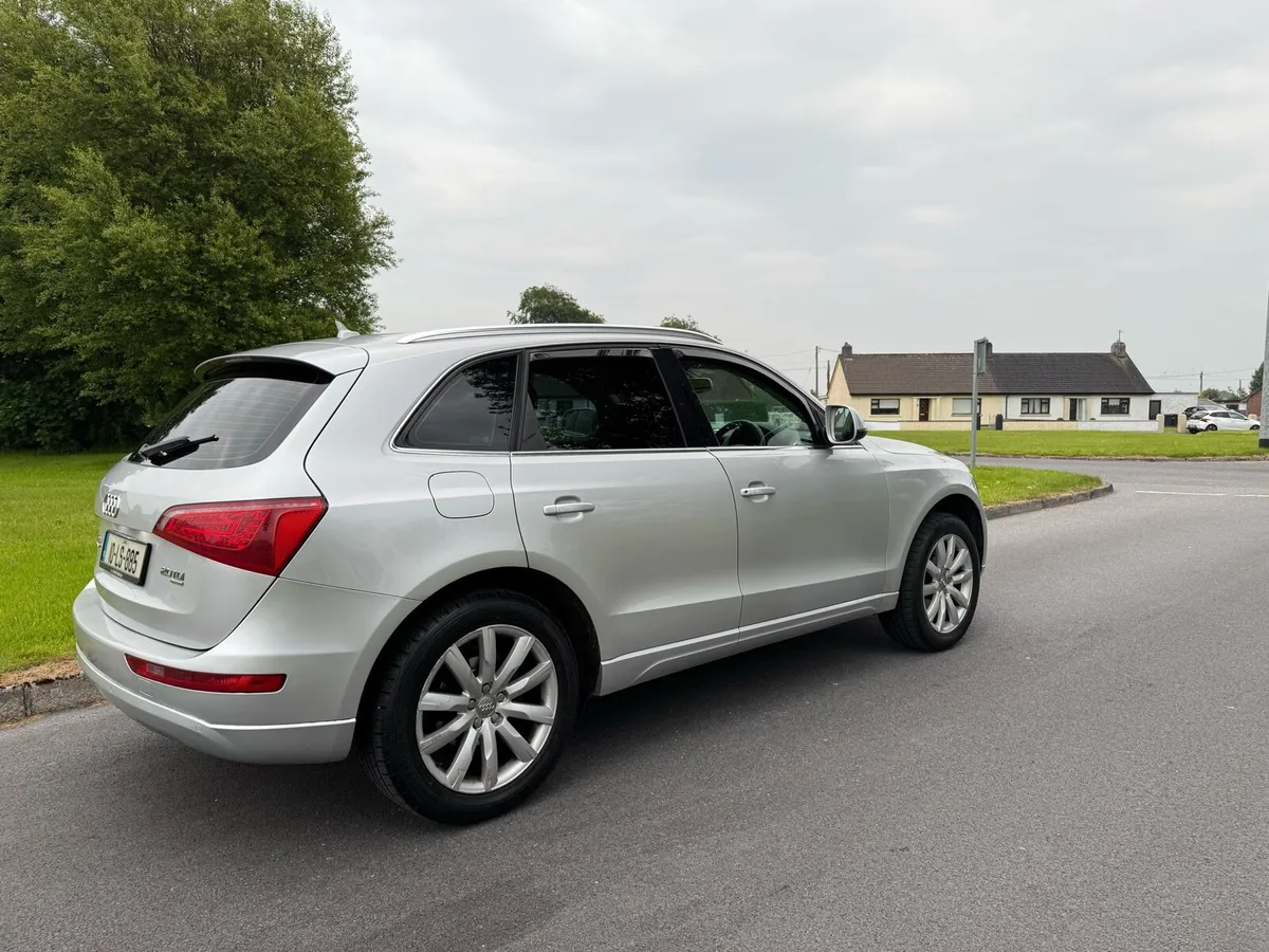 Car - Image 1