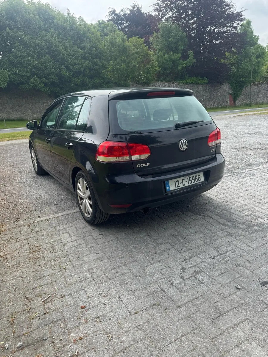VOLKSWAGEN GOLF 1.6 TDI DSG AUTOMATIC - Image 4