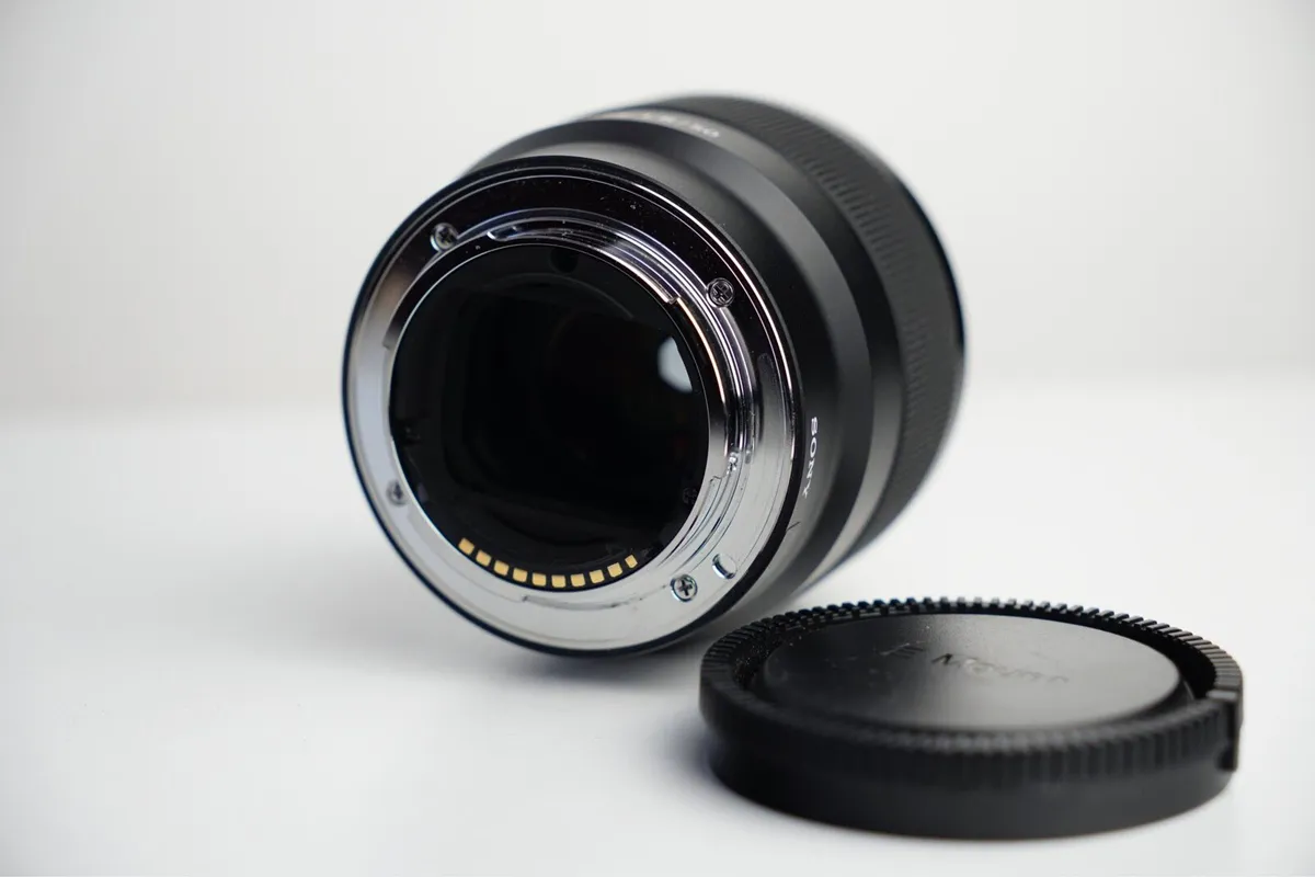 Sony f1.8 FE mount - Image 3