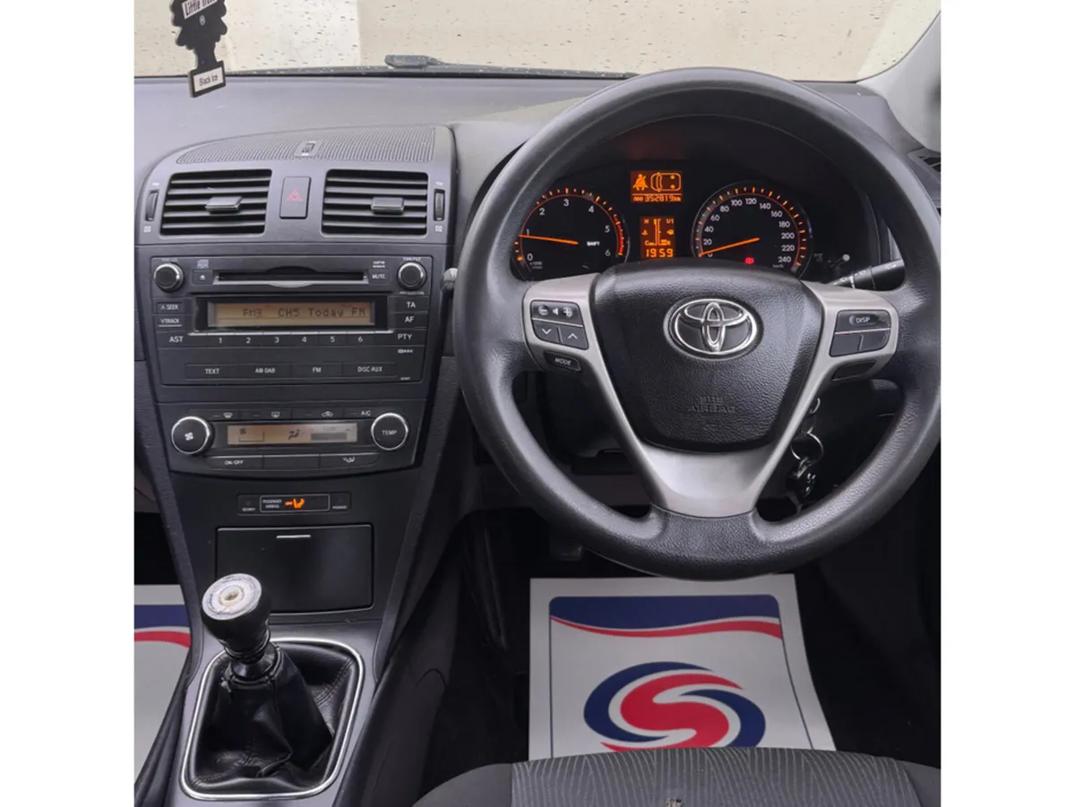 Toyota Avensis NG 2.0 D-4D TERRA 4DR - Image 4