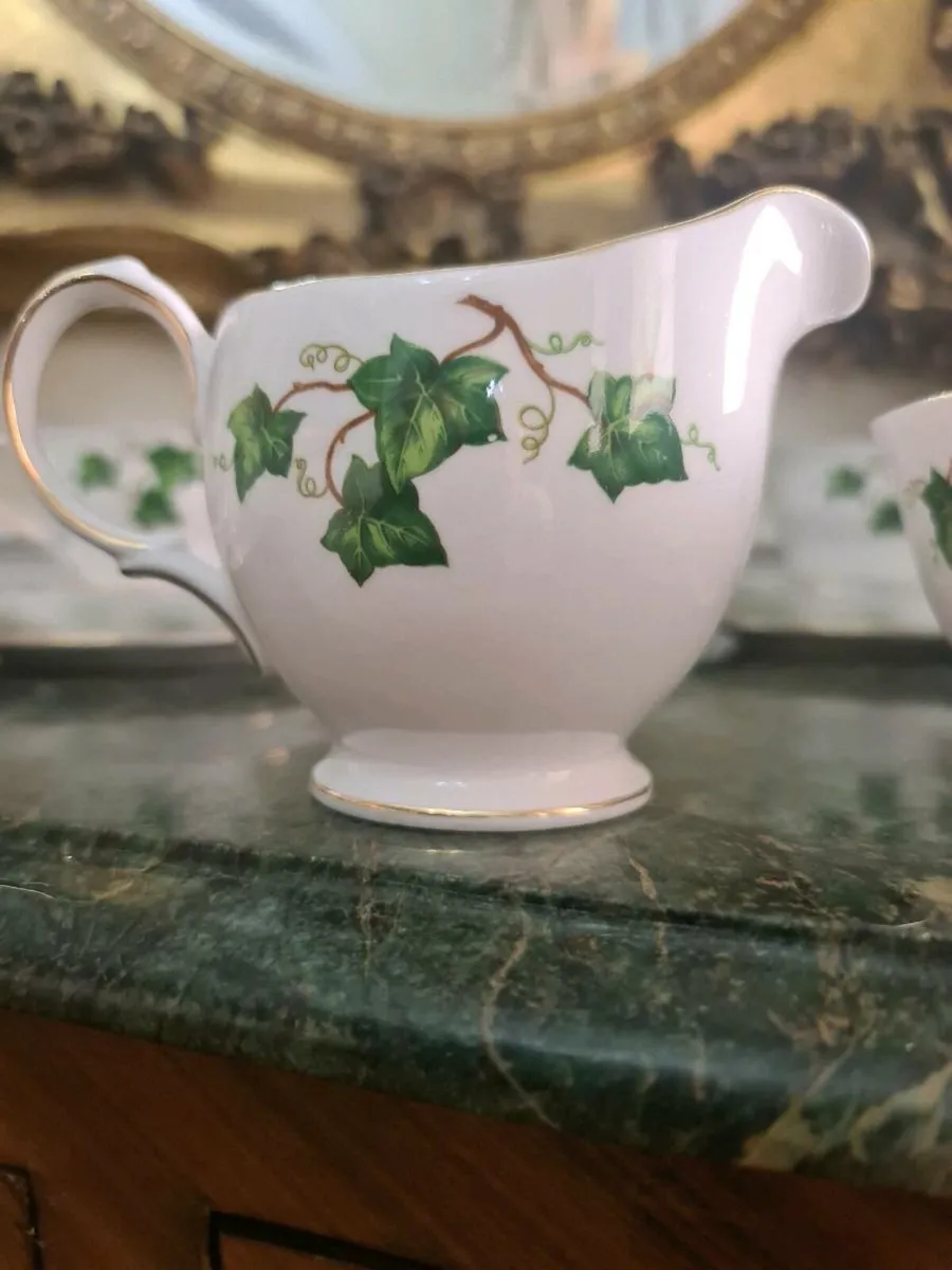 Colclough vintage teaset - Image 3