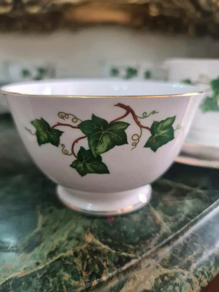Colclough vintage teaset - Image 4