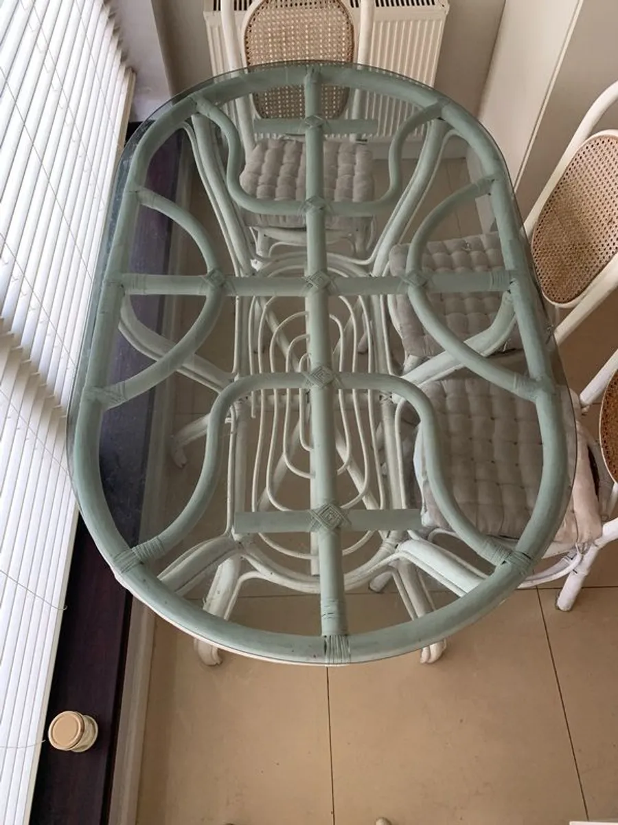 Dining table and chairs - Image 2