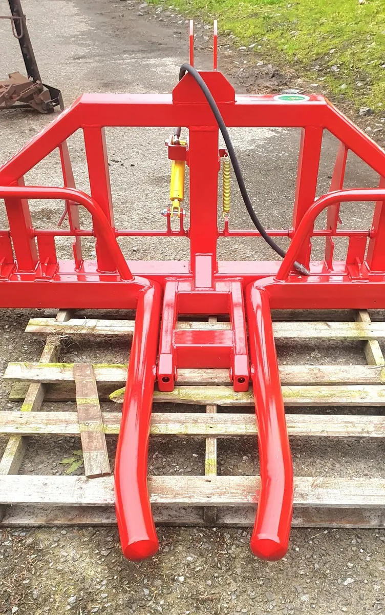Bale lifter - Image 2