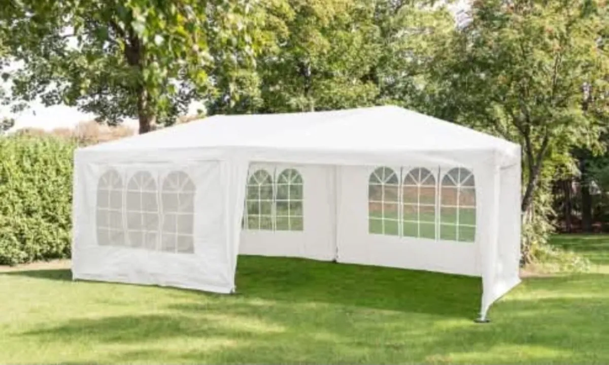 Marquee - Image 1