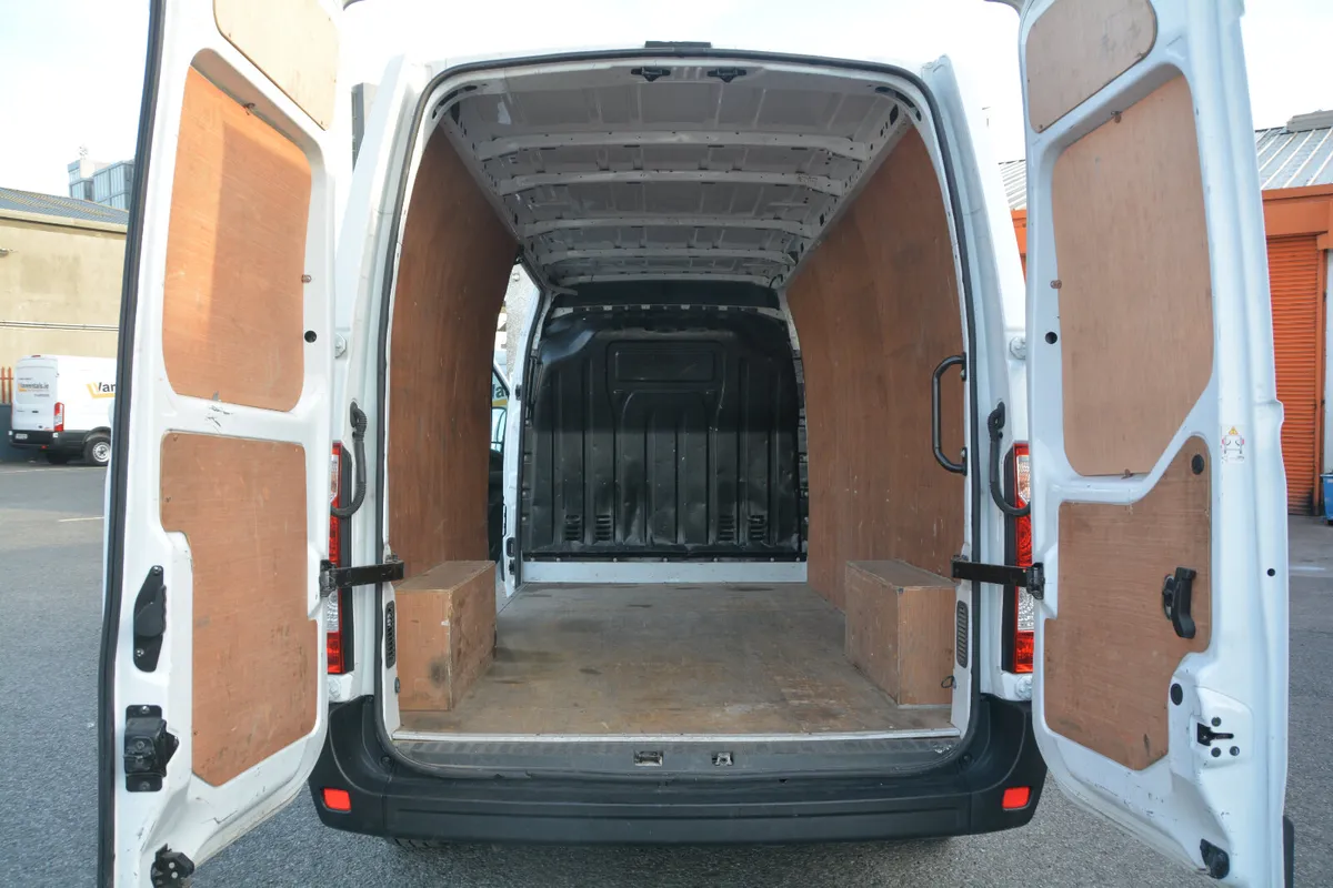 Opel Movano LWB High Rood - Dealer Service History - Image 2
