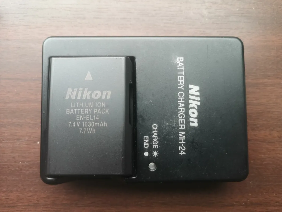 D330 Nikon 24.2 megapixels down today - Image 4
