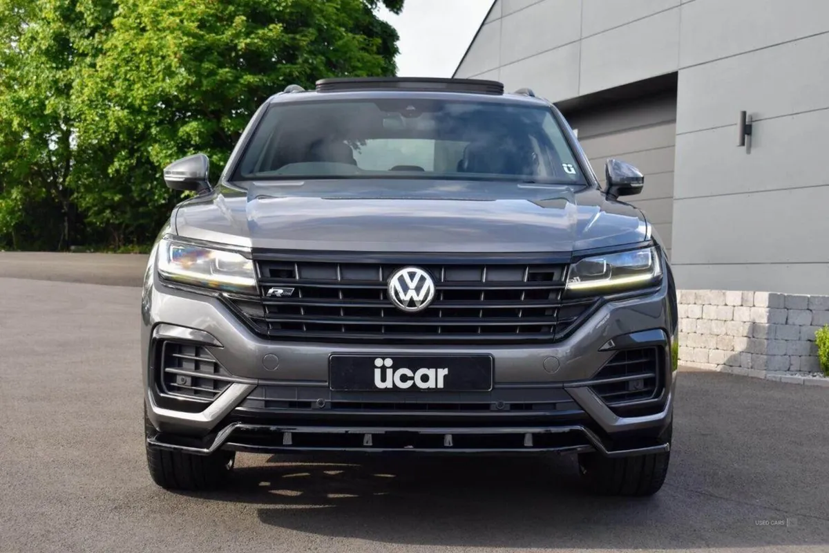 Volkswagen Touareg 3.0 TDI V6 R-line - Image 2