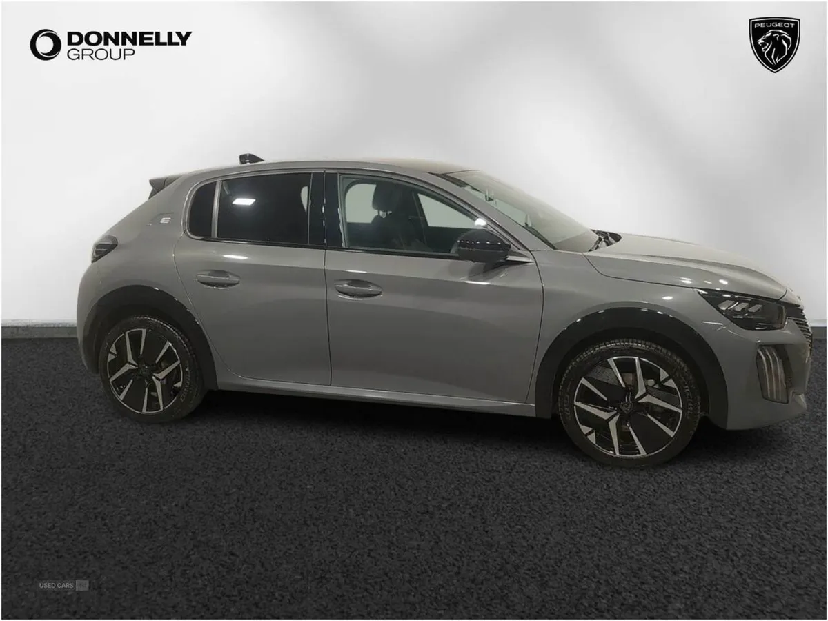 Peugeot 208 100kW GT 50kwh 5dr Auto - Image 3