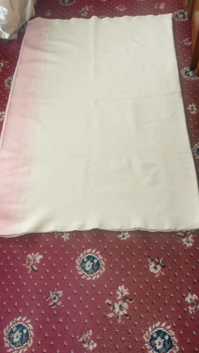 2. Vintage 1960's Ballincurrig Wool Blankets - Image 3