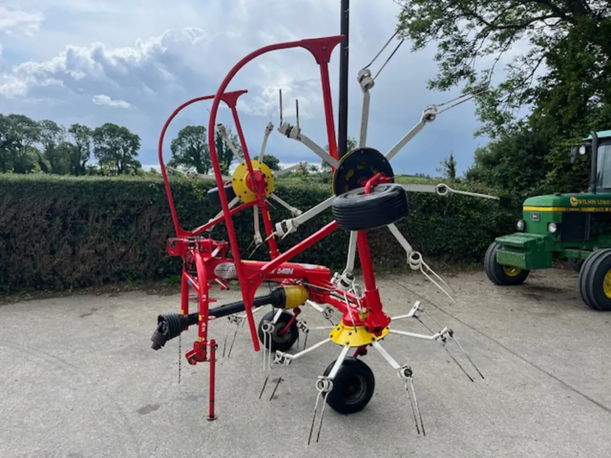 Pottinger 4 Rotor 540 Tedder - Image 1